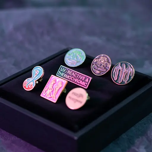 custom UV-Reactive & Thermochromic pins